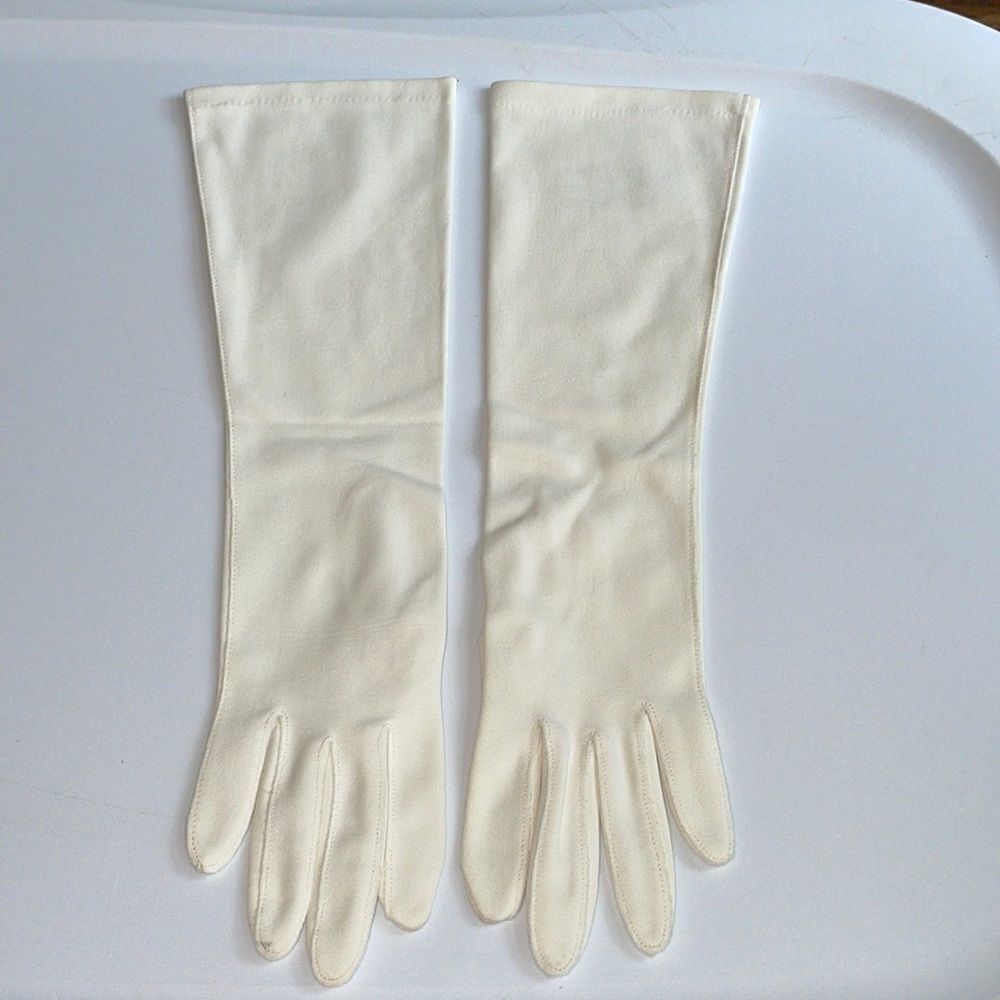 ‎Vtg Van Raalte white long nylon gloves